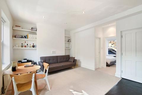 undefined, Shore Road, London, E9