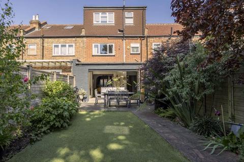 5 Dordrecht Road, London, W3 7TE