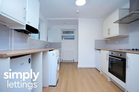 4 bedroom house to rent, Coombe Terrace, Brighton