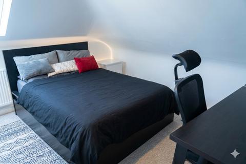 3 bedroom flat to rent, Mulgrave Road, Croydon