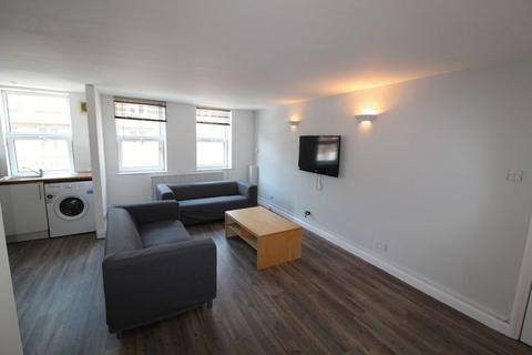 6 bedroom apartment to rent, AVAILABLE FOR SEPTEMBER 2025 - 6 Bedroom Flat for Students - Winton