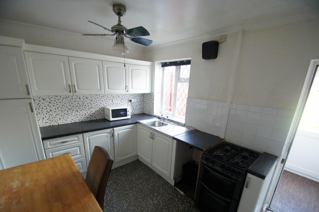 Strathmore Avenue, Coventry, CV1 2AH 3 bed terraced house £1,150 pcm (£265 pw)
