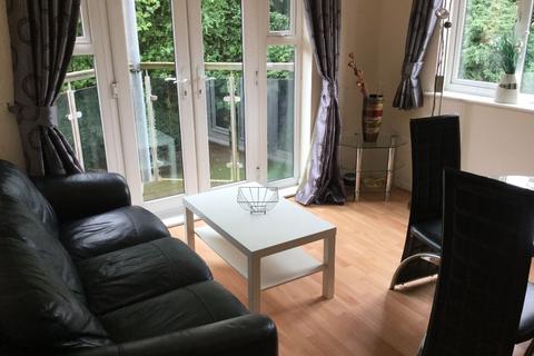 2 bedroom apartment to rent, Hever Hall