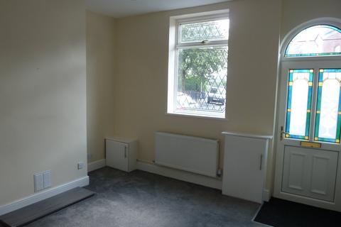 2 bedroom terraced house to rent, Kings Road, Ashton U Lyne