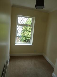 2 bedroom terraced house to rent, Kings Road, Ashton U Lyne