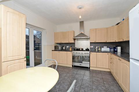 1 bedroom in a house share to rent, Moorlands Road