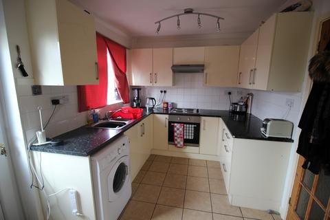2 bedroom terraced house to rent, Sawyers Close, Newark