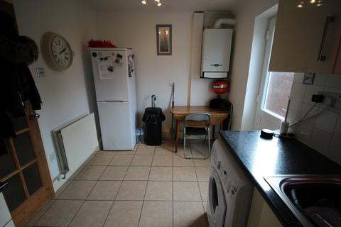 2 bedroom terraced house to rent, Sawyers Close, Newark