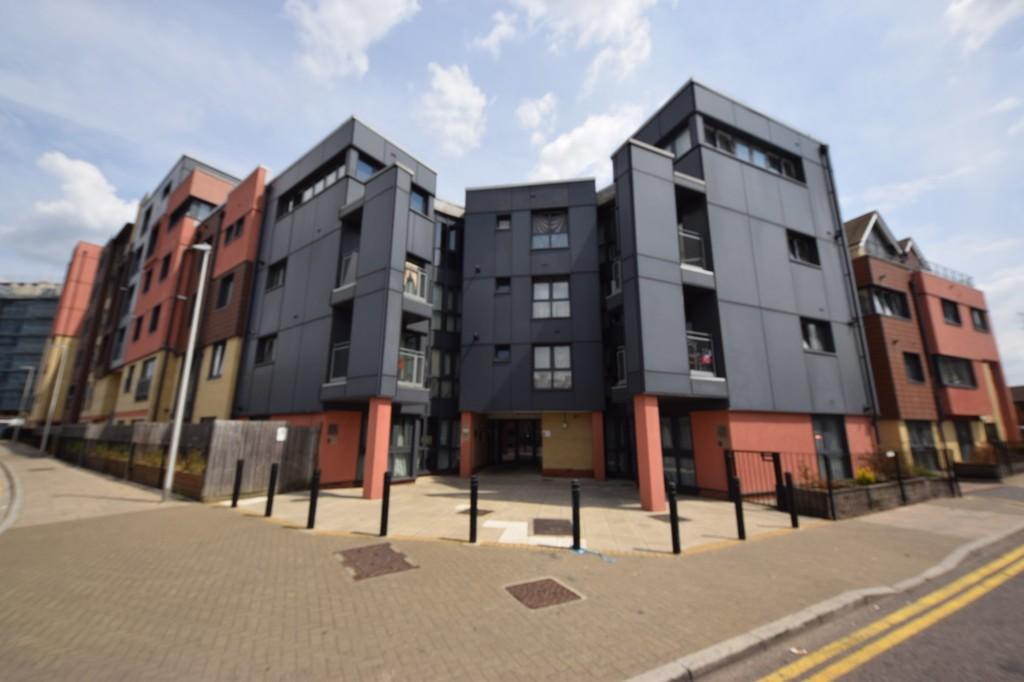 Invito House, Gants Hill, IG2 Studio £216,000