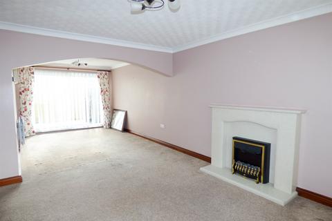 3 bedroom terraced house to rent, Fort Square, South Shields