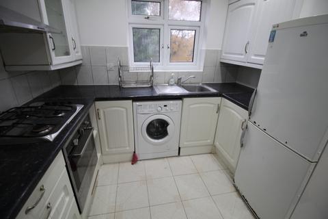 2 bedroom maisonette to rent, Shaftesbury Avenue, Harrow HA2