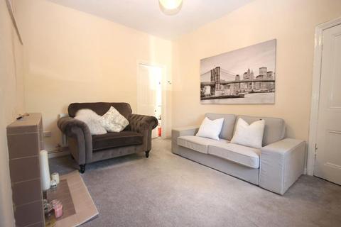 2 bedroom terraced house to rent, Moorside, Knutsford