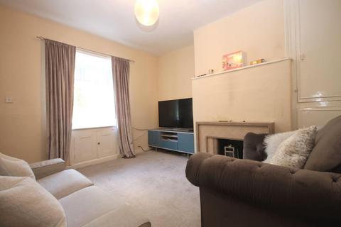 2 bedroom terraced house to rent, Moorside, Knutsford