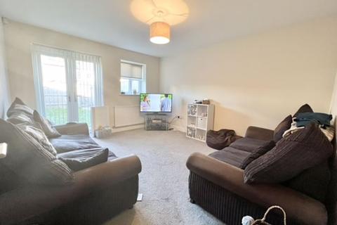 3 bedroom terraced house for sale - KRISTINE CLOSE, GRIMSBY