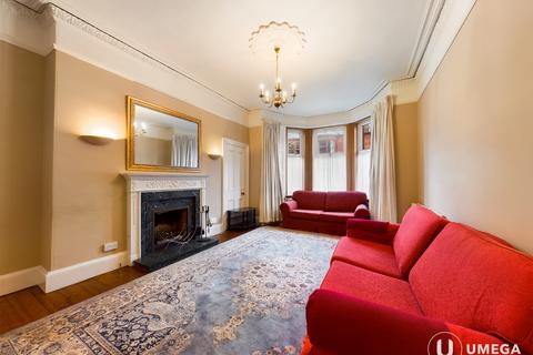 2 bedroom flat to rent, MacDowall Road, Newington, Edinburgh, EH9
