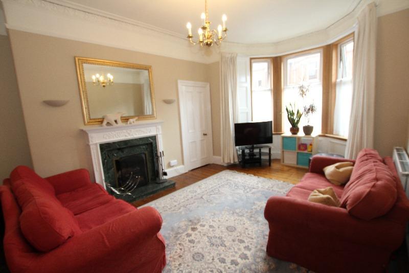 MacDowall Road, Newington, Edinburgh, EH9 3ED 2 bed flat £1,175 pcm