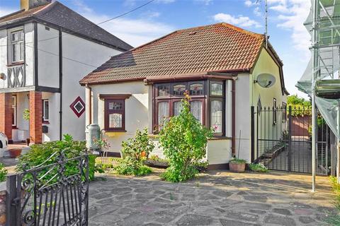 2 Bedroom Detached Bungalow For Sale Stanley Road Hornchurch Es 2 Bedroom Detached Bungalow For Sale Stanley Road Hornchurch Es