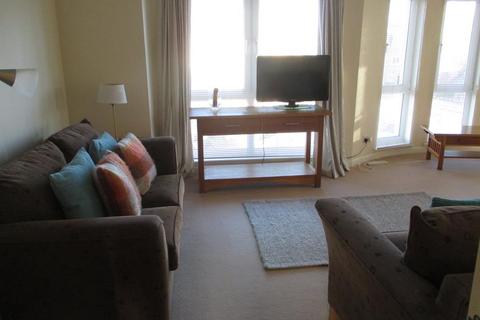 2 bedroom flat to rent, Gray Street, Top Floor, AB10