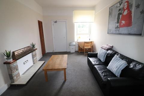 3 bedroom flat to rent, Clifton Road, Aberdeen, AB24