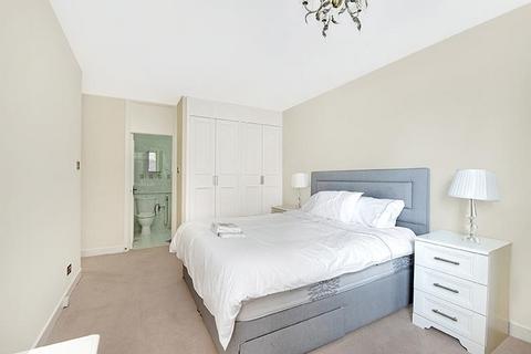 3 bedroom flat to rent, Durrels House, Warwick Gardens, Kensington, W14