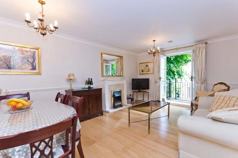 2 bedroom apartment to rent, Shillingstone House, Russell Road, Kensington, W14