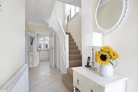 16 Valley Drive, London, NW9 9NP