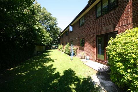 2 bedroom apartment to rent, Burns Place, 61a Coxford Close, Southampton