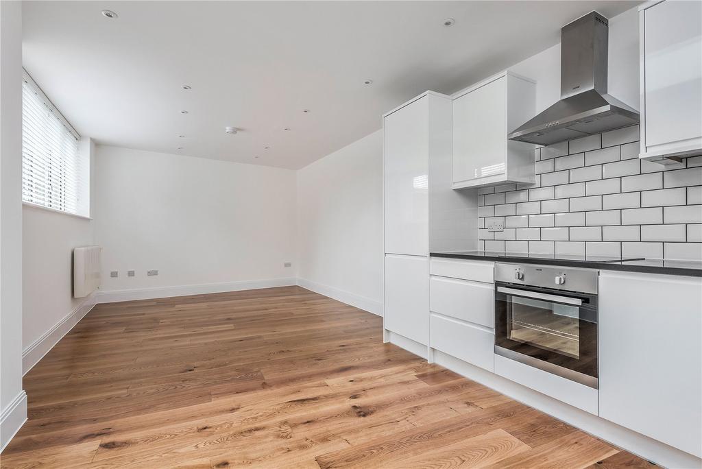 Apartment in Islington - View 4