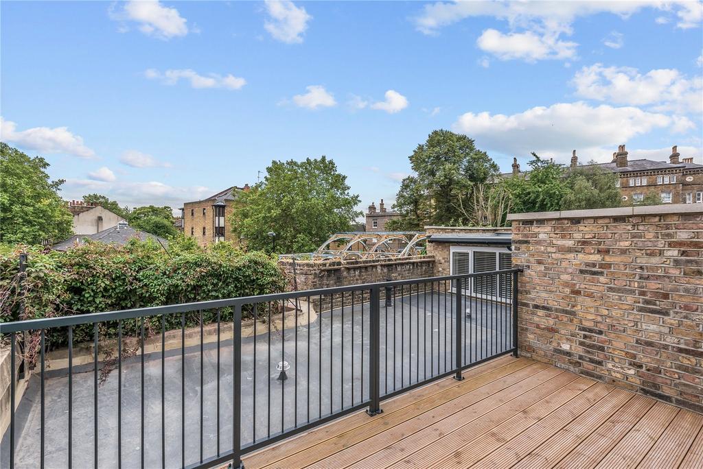 Apartment in Islington - View 5