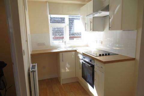 1 bedroom flat to rent, Bow Street, Langport