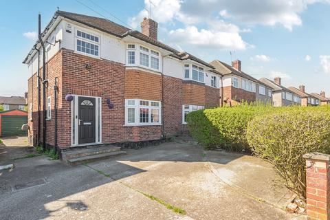 113 Queens Walk, Ruislip, HA4 0NW