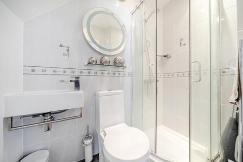 113 Queens Walk, Ruislip, HA4 0NW