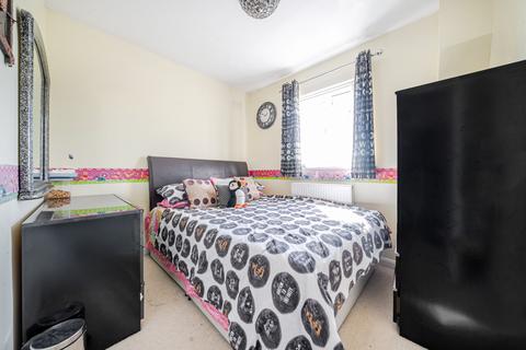 113 Queens Walk, Ruislip, HA4 0NW