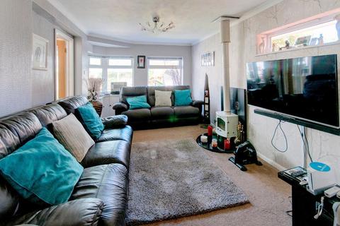 2 bedroom bungalow for sale, Seaford BN25