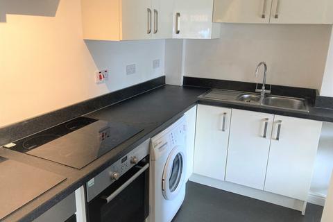 1 bedroom in a house share to rent, Heathville Road, Kingsholm, Gloucester