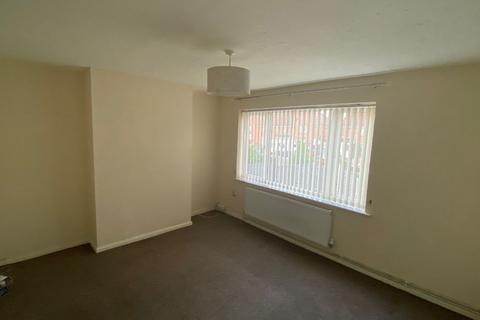 3 bedroom semi-detached house to rent, Griffiths Drive, Wednesfield WV11