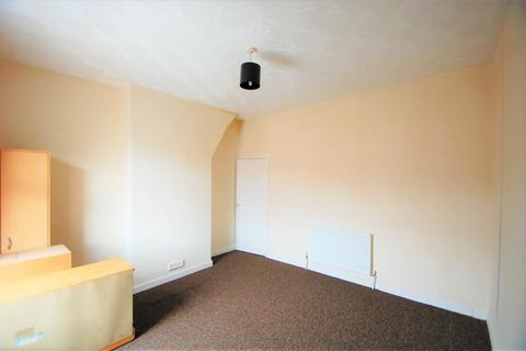 2 bedroom terraced house to rent, Shorrock Lane, Mill Hill, Blackburn