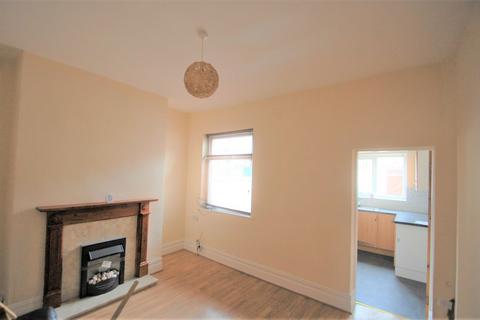 2 bedroom terraced house to rent, Shorrock Lane, Mill Hill, Blackburn