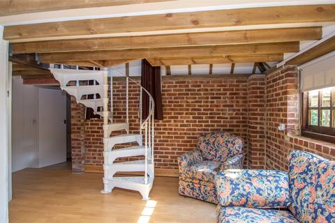 2 bedroom detached house to rent, Hobbs Farm Cottage, Tandridge Lane, Lingfield, Surrey, RH7