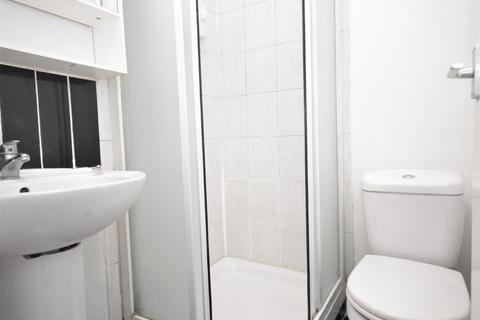 undefined, Tiverton Road, Hounslow, TW3 4JE