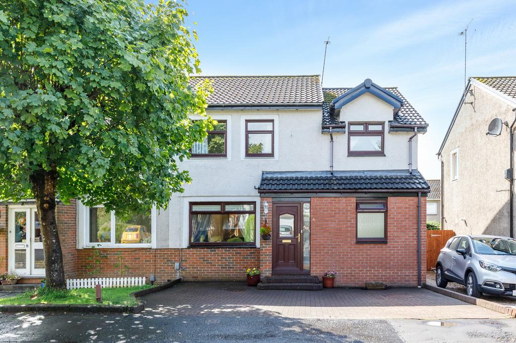 6 Prestwick Place, Newton Mearns, G77 5AY 3 bed semidetached villa £