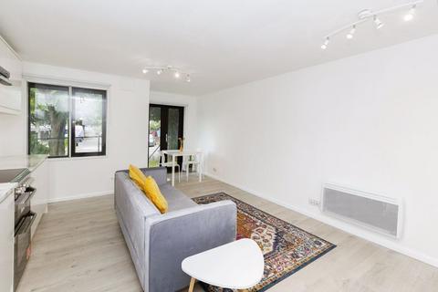 1 bedroom apartment to rent, DEWBERRY STREET, POPLAR, LONDON E14