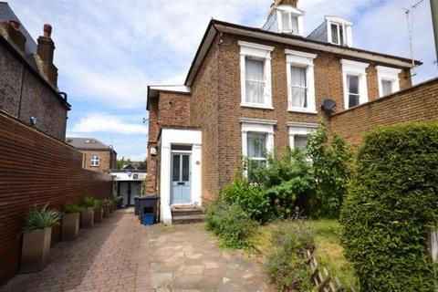 1 bedroom flat for sale, Church Lane, London, N2