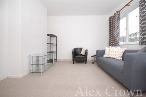 3 bedroom terraced house to rent, Mitford Road, Upper Holloway