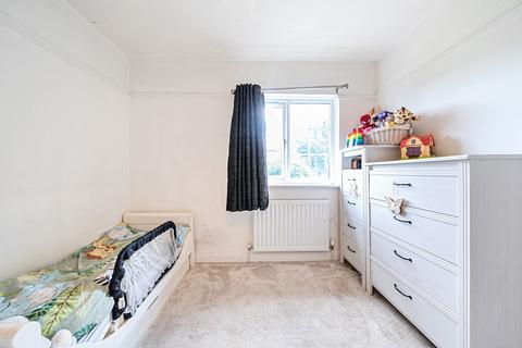 19 South Drive, Ruislip, HA4 8EU