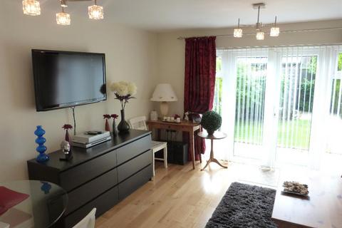 2 bedroom end of terrace house for sale, Kingswood Lane, Warlingham, Surrey, CR6 9AJ