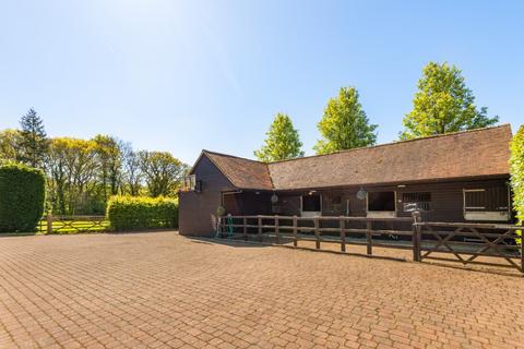 Frayle House Hillside, Odiham, Hook, RG29 1HX