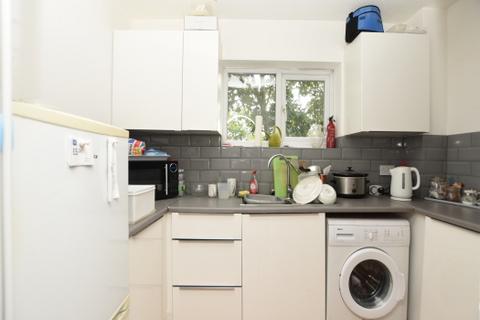 1 bedroom flat to rent, GEORGE COURT