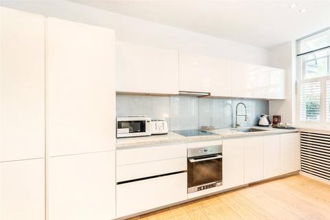 2 bedroom flat to rent, Lowndes Square, Knightsbridge, London