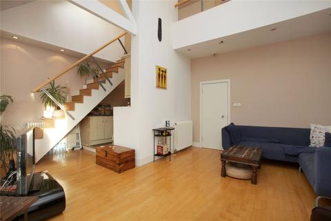2 bedroom apartment to rent, Beechwood Avenue, Kew, Richmond, Surrey, TW9